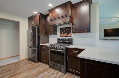 2757 Harbor Dr unit 2B1, Joliet, IL 60431 - photo 6