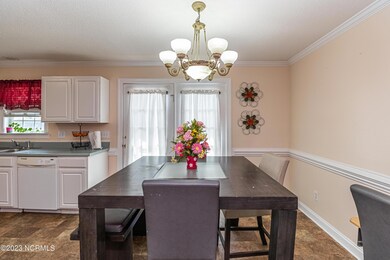 732 E Main St, Winterville, NC 28590 - photo 5