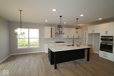 4928 Amber Crest Dr, Brownsburg, IN 46112 - photo 2