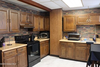 2826 Broadway, Schenectady, NY 12306 - photo 3