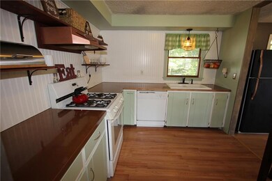 5 Dumas St, Lisbon, ME 04252 - photo 2