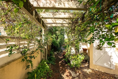 1703 South St, Key West, FL 33040 - photo 4