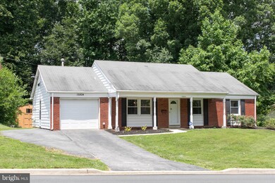 15804 Pointer Ridge Dr, Bowie, MD 20716 - photo 2