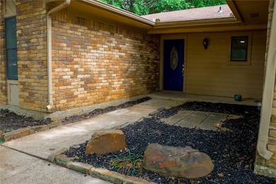 3842 Double Tree Trail, Irving, TX 75061 - photo 2