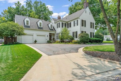 1500 SW Stratford Rd, Topeka, KS 66604 - photo 2