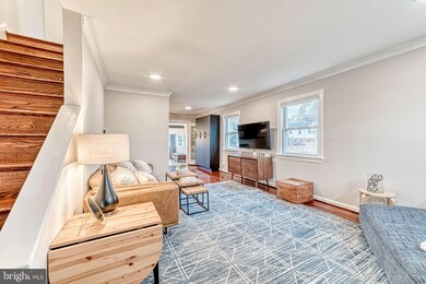 5637 Fenwick Dr, Alexandria, VA 22303 - photo 5