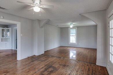 900 W Chestnut St, Denison, TX 75020 - photo 3