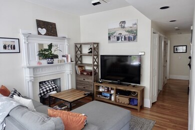 43 Saint Botolph St unit 103, Boston, MA 02116 - photo 2