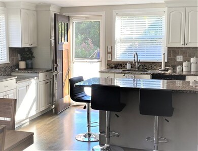 17 Jasper St, Saugus, MA 01906 - photo 7