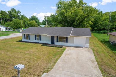 923 N Kern Ave, Okmulgee, OK 74447 - photo 4
