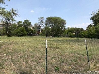 1410 E Sandalwood Ln, San Antonio, TX 78209 - photo 5