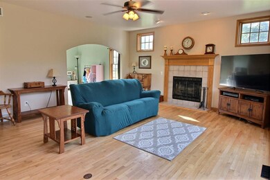 6080 Whalen Rd, Fitchburg, WI 53593 - photo 5