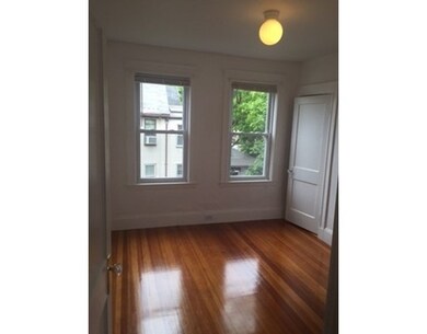 21 Shafter St unit 2, Dorchester, MA 02121 - photo 4