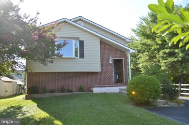 2302 Lodge Forest Dr, Sparrows Point, MD 21219 - photo 2