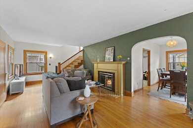 1110 N Ash St, Waukegan, IL 60085 - photo 2