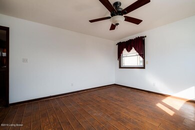 Quaint Oldham County Ranch