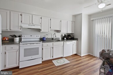 1 Appledowre Ct, Germantown, MD 20876 - photo 7