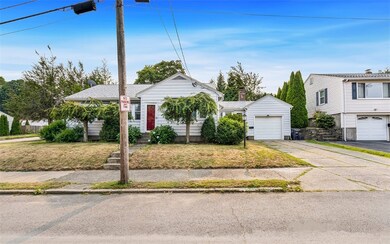 67 Fillmore St, Pawtucket, RI 02860 - photo 4