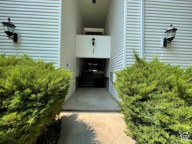 657 E 4065 S unit C, Salt Lake City, UT 84107 - photo 4