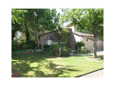 Facade/Exterior Front. Front Yard