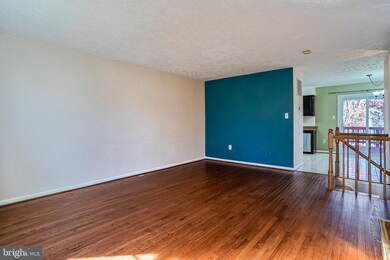 7620 Whitly Way, Lorton, VA 22079 - photo 6