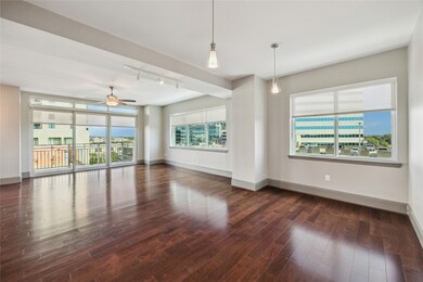 9870 Gaylord Dr unit 628, Houston, TX 77024 - photo 4