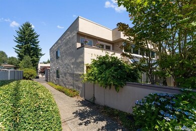 8225 212th St SW unit 302, Edmonds, WA 98026 - photo 7