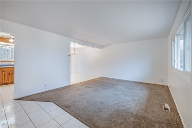 6752 Cypress Dr, North Olmsted, OH 44070 - photo 3