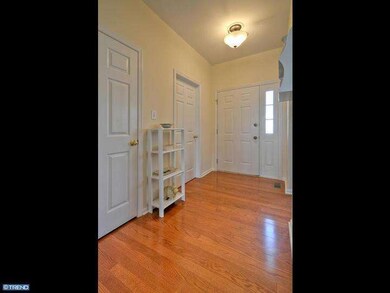 26 Faxon Dr, Trenton, NJ 08691 - photo 2