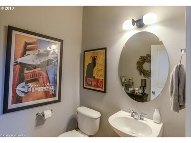 1006 SW 19th Way, Troutdale, OR 97060 - photo 4