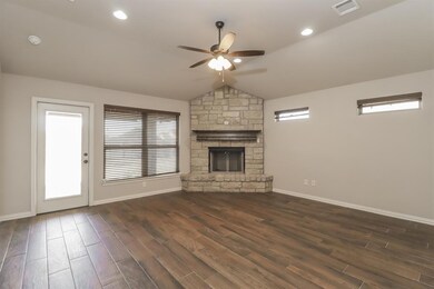 3214 Main St, Granbury, TX 76049 - photo 5