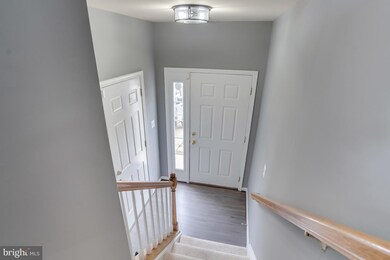 8316 Green Grass Rd, Laurel, MD 20724 - photo 2