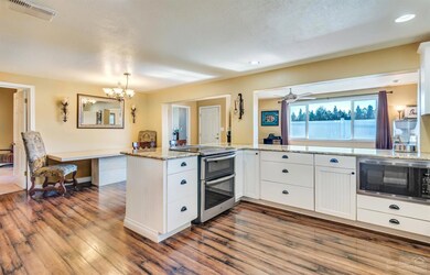 4813 SW Helmholtz Way, Redmond, OR 97756 - photo 5