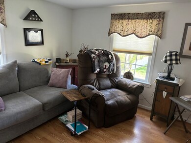 152 Mendon St unit 2, Blackstone, MA 01504 - photo 2