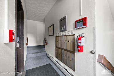 06-329e14thave#10_ZHM_006