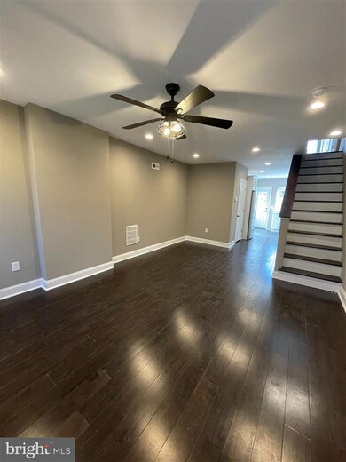 2050 Mountain St, Philadelphia, PA 19145 - photo 3