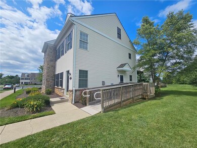 1798 Merlot Dr unit B, Easton, PA 18045 - photo 3