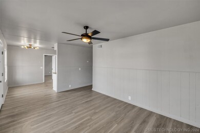 123 W Orleans Ave, Sapulpa, OK 74066 - photo 7