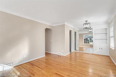 21237 Severn Rd, Harper Woods, MI 48225 - photo 6