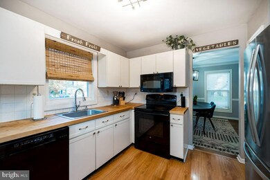 318 Patrick Way, Royersford, PA 19468 - photo 2