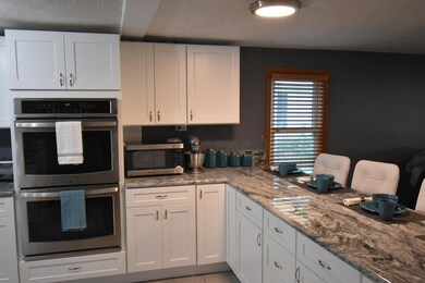 10426 Oakland Dr, Portage, MI 49024 - photo 7