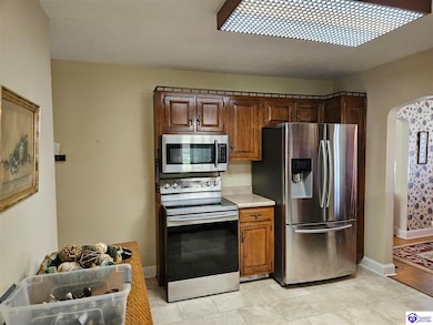 754 E Main St, Cecilia, KY 42724 - photo 5