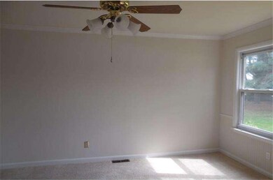 247 Bishop Dr, Aston, PA 19014 - photo 7