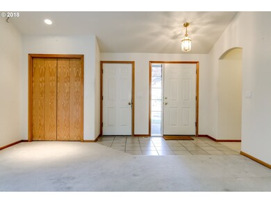 1356 Zinfandel Ln, Eugene, OR 97404 - photo 5