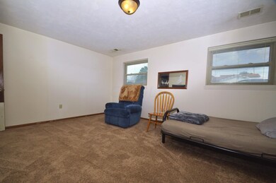 731 Elaine Rd, Columbus, OH 43213 - photo 6