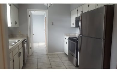 814 NW Oaklawn Terrace, Lake City, FL 32055 - photo 3