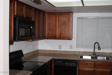 04 kitchen