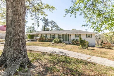 200 Pine Valley Dr 2
