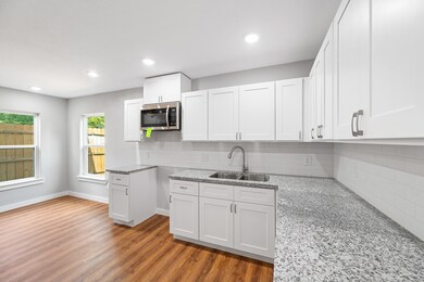 7413 Shotwell St, Houston, TX 77028 - photo 5