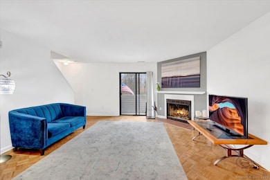 55 Cross St unit B6, Danbury, CT 06810 - photo 4